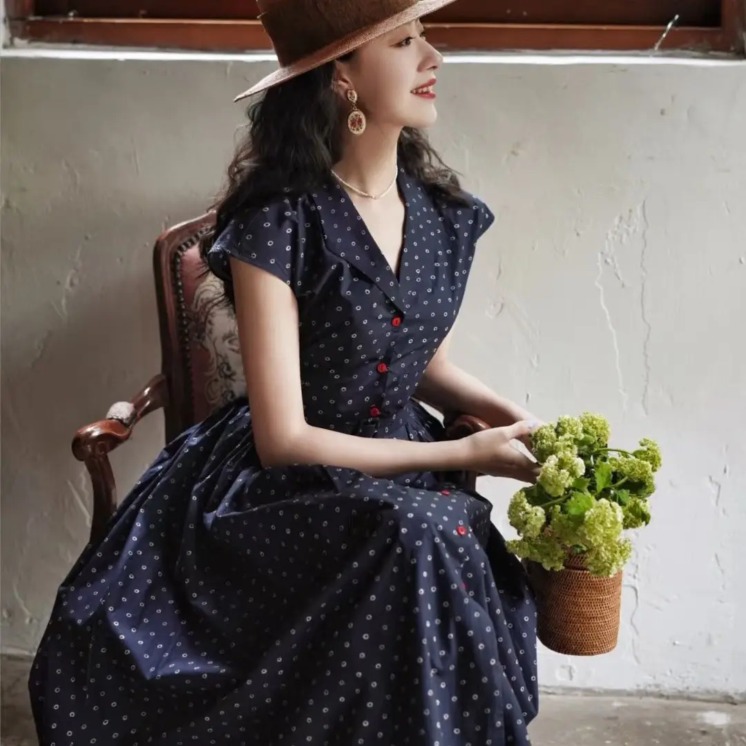 Navy Blue French Retro Polka Dot Dress 2026 Summer New Fashionable Temperament Slimming Long Skirt
Navy Blue French Retro Polka Dot Dress 2026 Summer New Fashionable Temperament Slimming Long Skirt