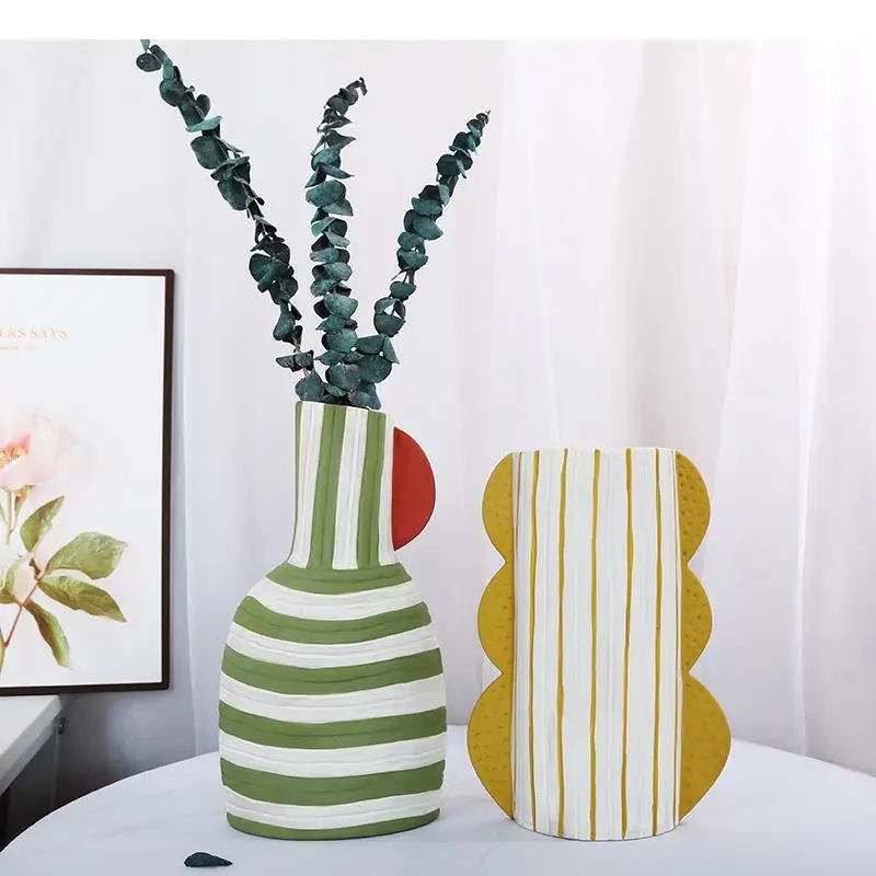 Cartoon Style Ceramic Vase Flower Pots Desk Decoration Flowers Arrangement Colorful Porcelain Floral Vases Modern Home Decor
Cartoon Style Ceramic Vase Flower Pots Desk Decoration Flowers Arrangement Colorful Porcelain Floral Vases Modern Home Decor