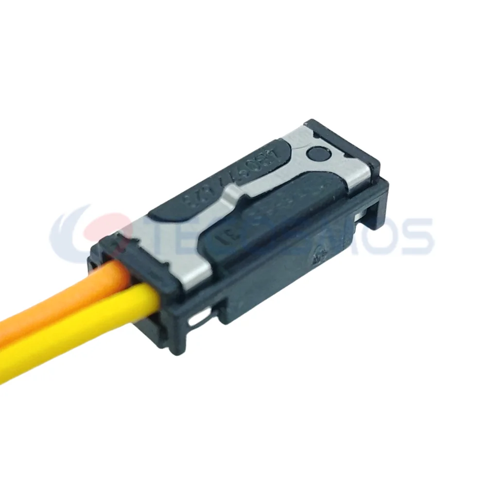 2-контактный автомобильный дверной высокочастотный аудиоэлектрический разъем кабеля 8E0 972 763 4B0 972 623 8E0972763 4B0972623 1534027-1 для VW Audi
2-контактный автомобильный дверной высокочастотный аудиоэлектрический разъем кабеля 8E0 972 763 4B0 972 623 8E0972763 4B0972623 1534027-1 для VW Audi