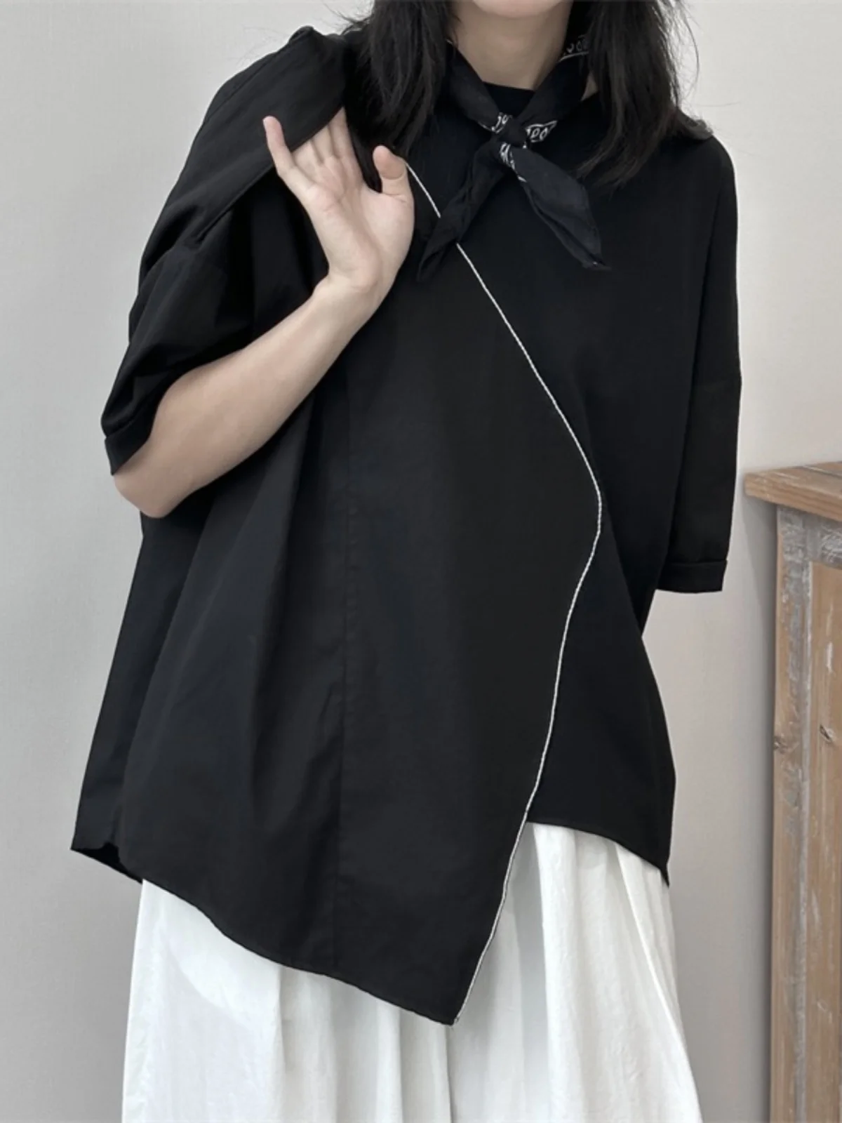 Loose Fit Asymmetric Stitching Design Slimming Splice Short Sleeve T-Shirt Dark Mountain Summer Trendy Top for Young Women
Loose Fit Asymmetric Stitching Design Slimming Splice Short Sleeve T-Shirt Dark Mountain Summer Trendy Top for Young Women