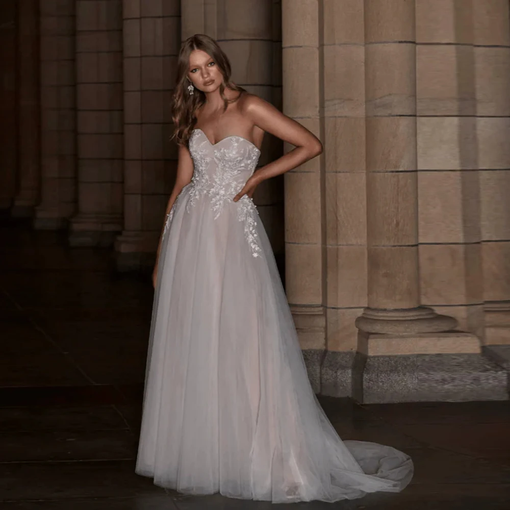 Customized Lace Applique Wedding Dress Sweetheart Neck Sweep Train Bride Gown Tulle A Line свадебное платье
Customized Lace Applique Wedding Dress Sweetheart Neck Sweep Train Bride Gown Tulle A Line свадебное платье