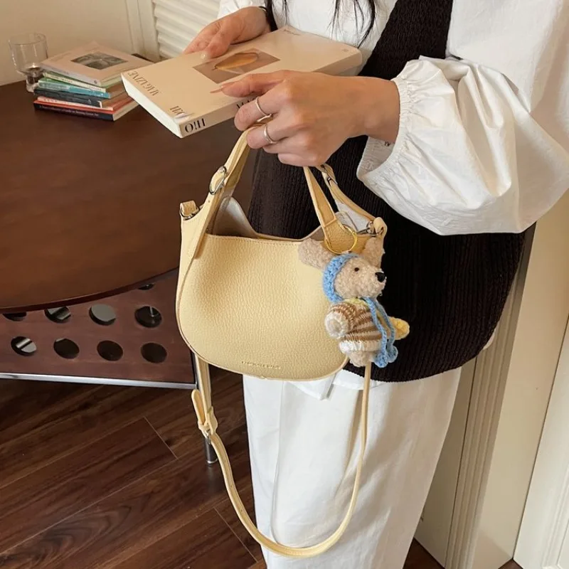 High End Elegant Fashionable Tote Bag Ladies Classic Paris Leather Vintage Simple Trendy Bag
High End Elegant Fashionable Tote Bag Ladies Classic Paris Leather Vintage Simple Trendy Bag