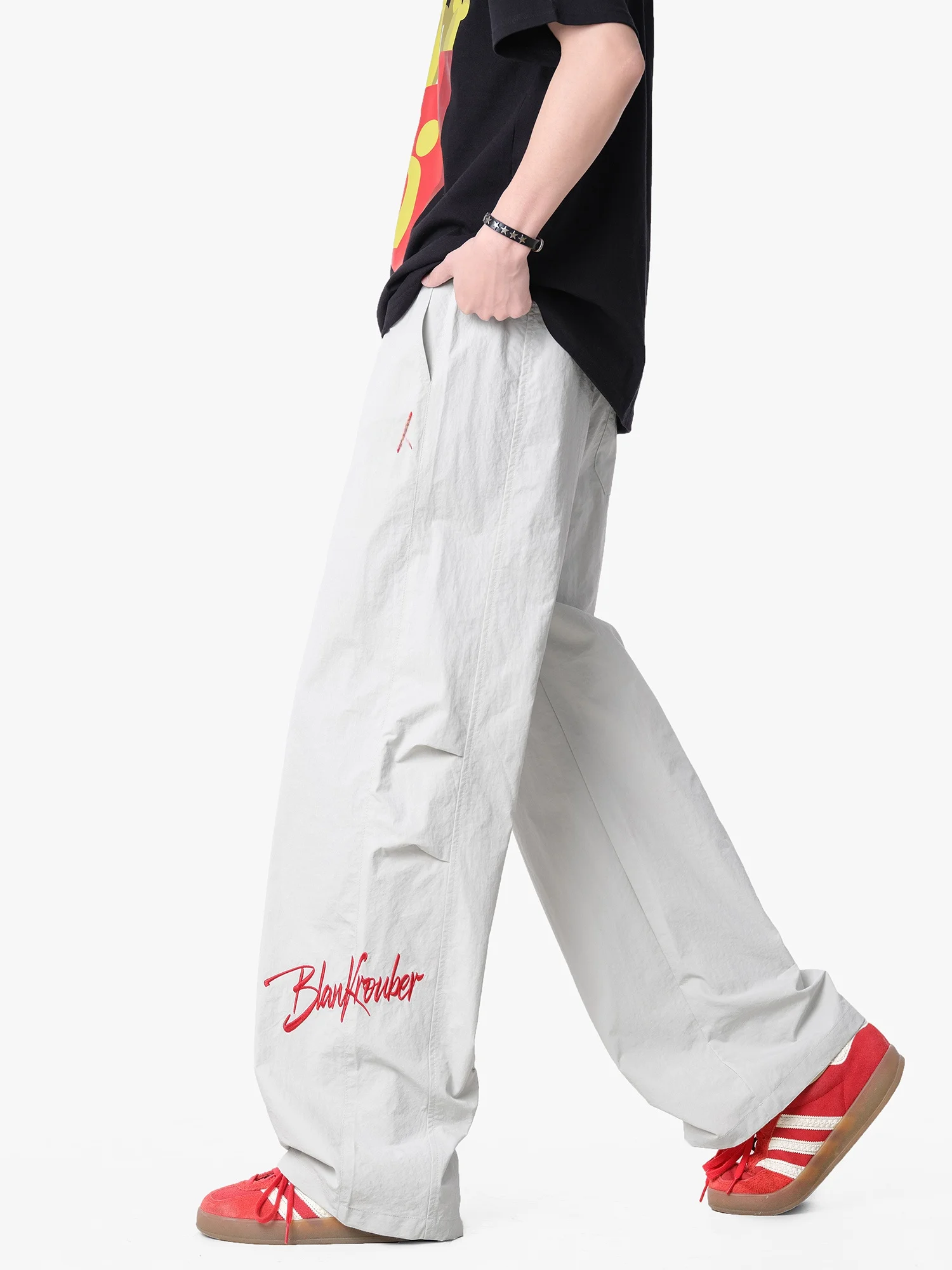 American Style Ice Silk Quick Dry Embroidered Casual Pants Men Summer Trendy Loose Straight Leg Wide Leg Sports Casual Long P...
American Style Ice Silk Quick Dry Embroidered Casual Pants Men Summer Trendy Loose Straight Leg Wide Leg Sports Casual Long P...