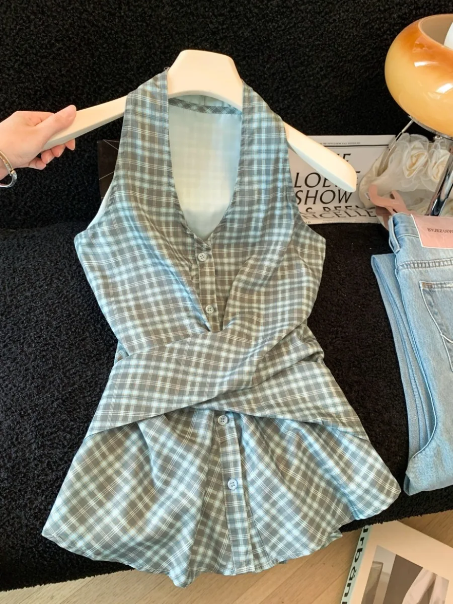Korean Plaid V-neck Sleeveless Strap Top Women's Summer Outerwear Slimming Pleated Shirt Breathable Regular Fit Casual Shirt
Korean Plaid V-neck Sleeveless Strap Top Women's Summer Outerwear Slimming Pleated Shirt Breathable Regular Fit Casual Shirt
