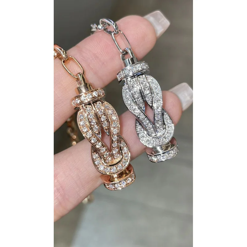 High Quality Oversized Diamond Horseshoe Clasp Bracelet Vintage Luxury Bracelet Unisex Jewelry
High Quality Oversized Diamond Horseshoe Clasp Bracelet Vintage Luxury Bracelet Unisex Jewelry