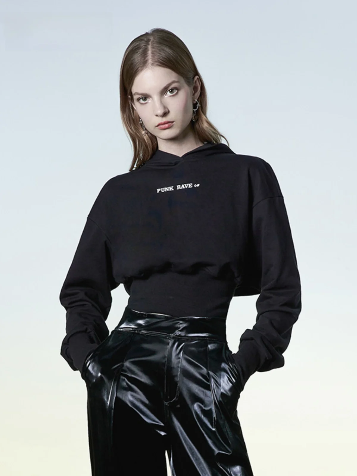 Street Style Salt Series Black Design Sense Women's Short Hoodie Autumn Winter Waist Cinched Top Trendy Ageless Sweet Cool
Street Style Salt Series Black Design Sense Women's Short Hoodie Autumn Winter Waist Cinched Top Trendy Ageless Sweet Cool