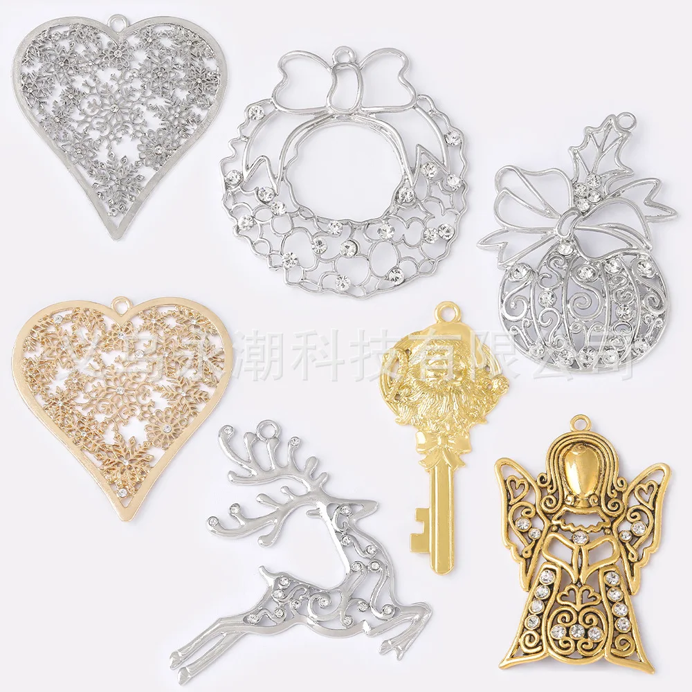 Elegant alloy heart DIY accessories, hollowed-out accessories, Christmas heart-shaped reindeer key fashion clothing accessories
Elegant alloy heart DIY accessories, hollowed-out accessories, Christmas heart-shaped reindeer key fashion clothing accessories