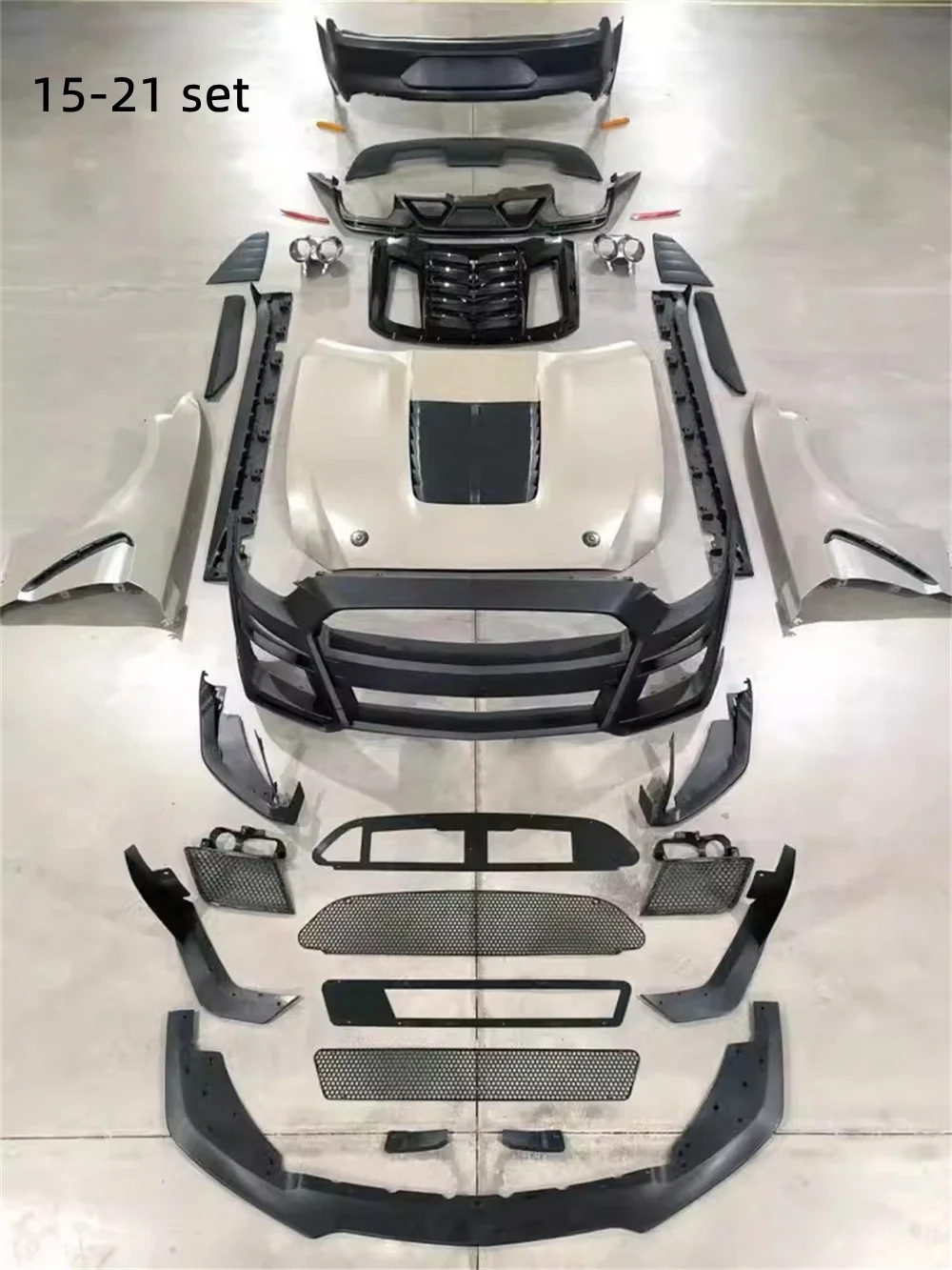 Car Surround Body Kit front rear Bumper assembly hood fender side skirt spoiler shutters for 15-21 Ford Mustang modified GT500
Car Surround Body Kit front rear Bumper assembly hood fender side skirt spoiler shutters for 15-21 Ford Mustang modified GT500