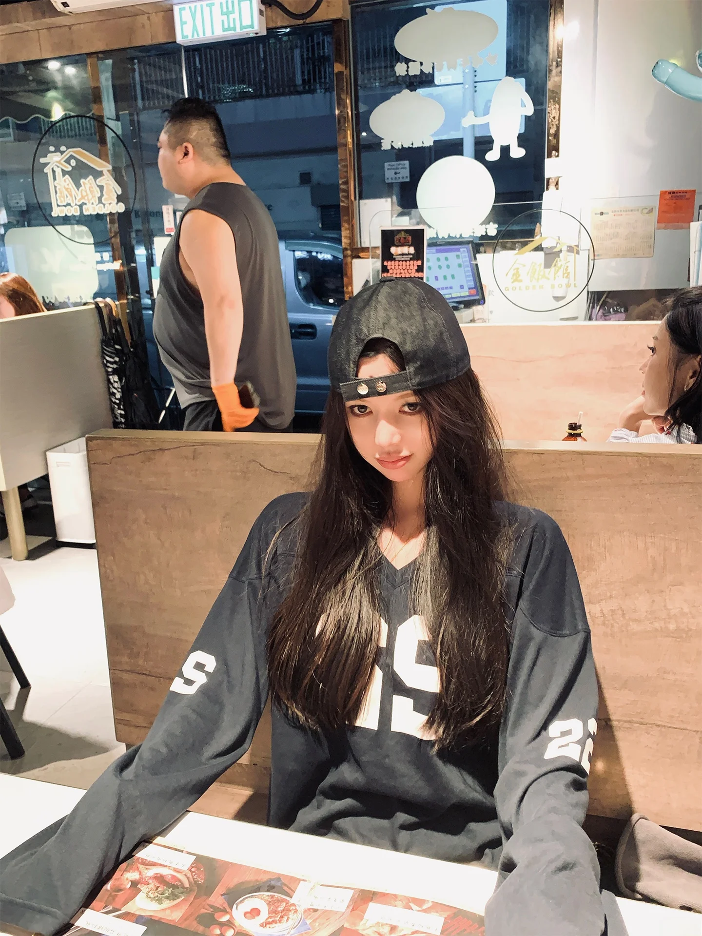 Женская винтажная футболка с длинным рукавом Sister Titi American Girl, свободного кроя, с V-образным вырезом, с буквенным принтом, повседневная, из хлопка и полиэстера
Женская винтажная футболка с длинным рукавом Sister Titi American Girl, свободного кроя, с V-образным вырезом, с буквенным принтом, повседневная, из хлопка и полиэстера