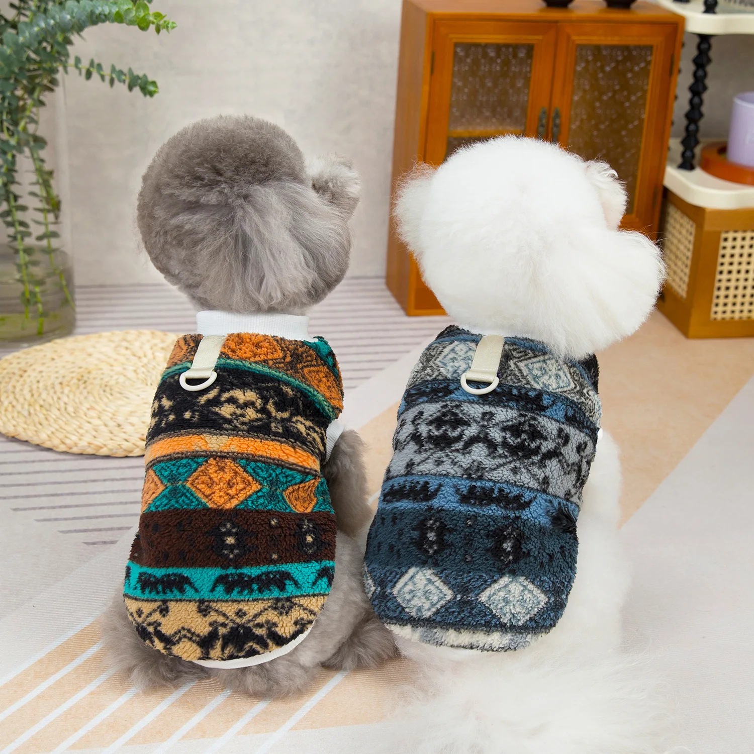 New Scandinavian Wind And Snow Coster Island Pet Sweater Fall And Winter Models Thickened Warm Leashable Two-Legged Coat
New Scandinavian Wind And Snow Coster Island Pet Sweater Fall And Winter Models Thickened Warm Leashable Two-Legged Coat