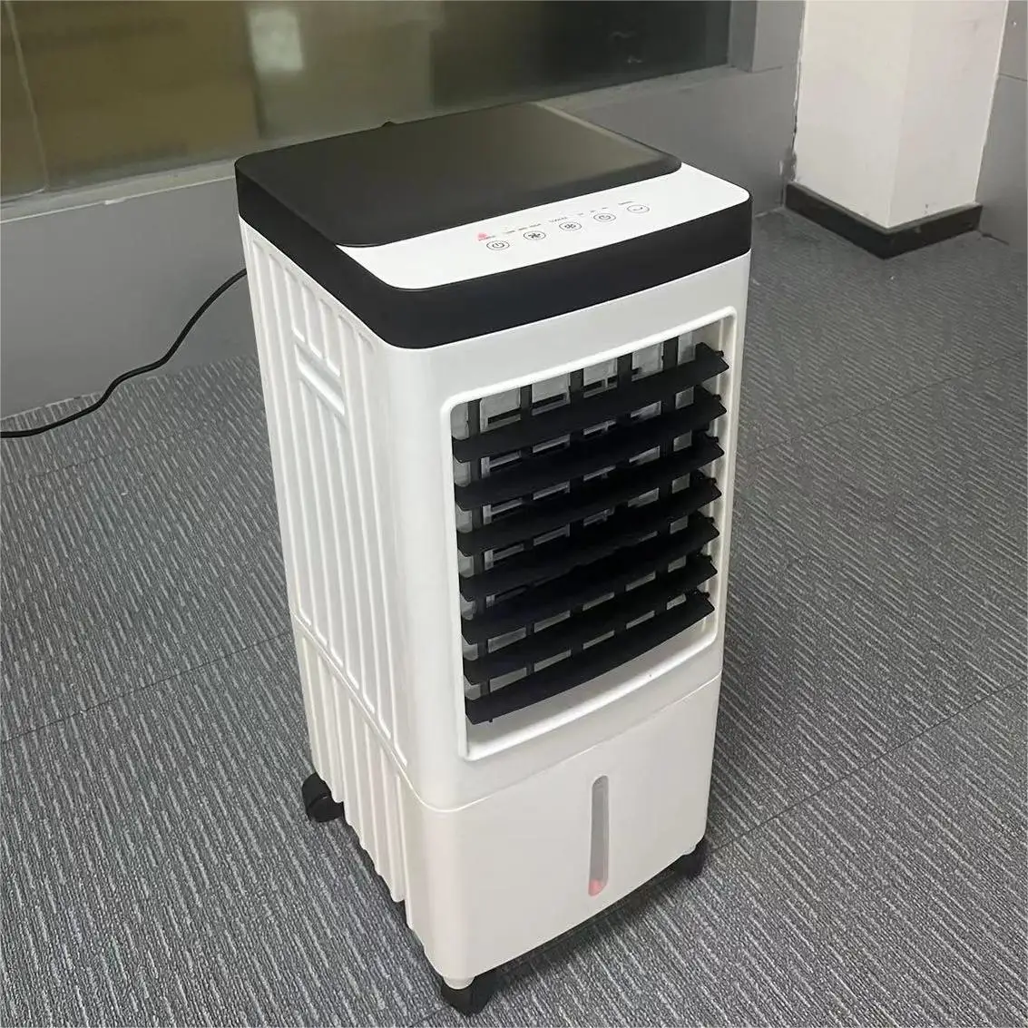 English Portable Remote Control air Conditioning Fan Water Cooling Fan Home Dormitory air Cooling Fan
English Portable Remote Control air Conditioning Fan Water Cooling Fan Home Dormitory air Cooling Fan