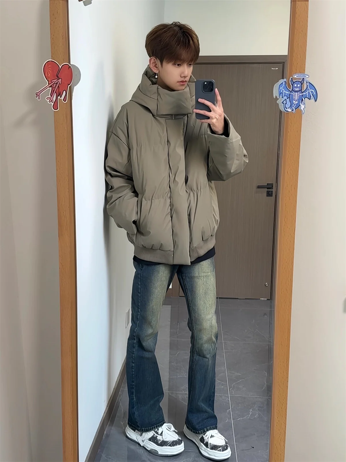 Retro American PU Leather Hooded Cotton Jaet Thiened Loose Couples Cotton Coat Youth ular ort Sle Long Sve Zipper
Retro American PU Leather Hooded Cotton Jaet Thiened Loose Couples Cotton Coat Youth ular ort Sle Long Sve Zipper