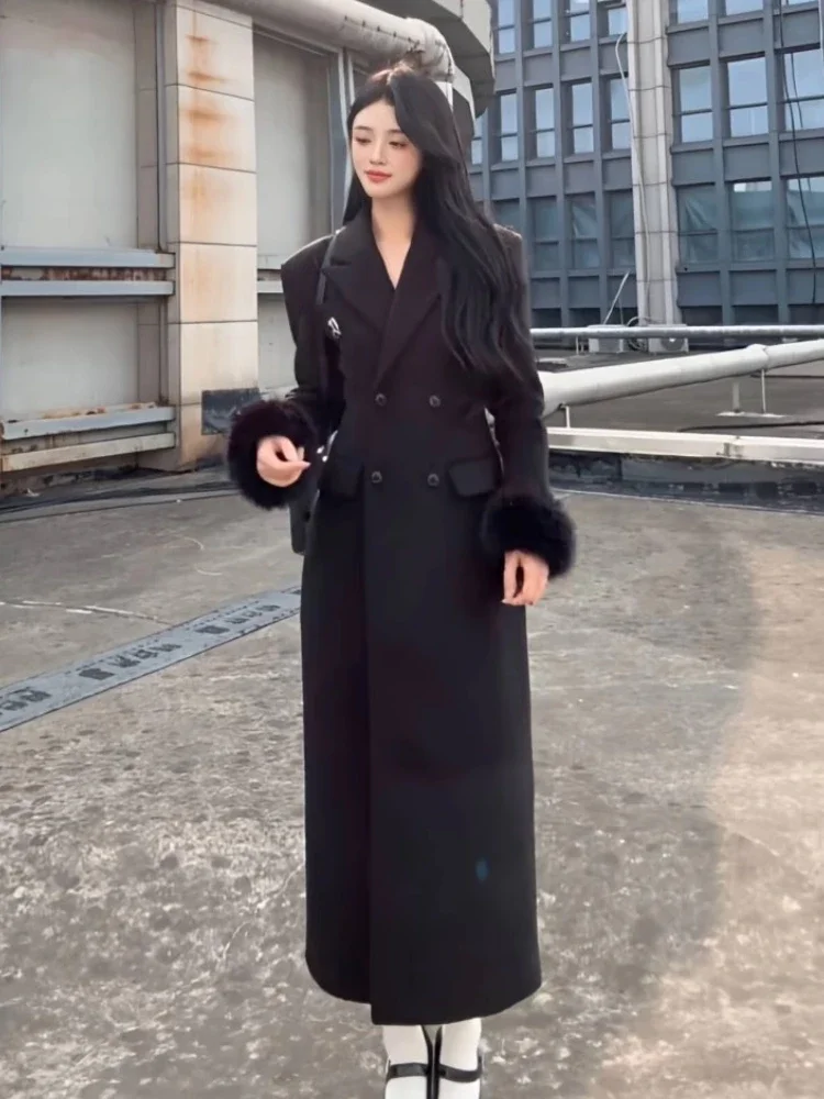 Yujie Daughter Jinfeng пальто осень-зима песочные часы талия утягивающее пальто Maomao с вышивкой средней длины утолщенное шерстяное пальто женское
Yujie Daughter Jinfeng пальто осень-зима песочные часы талия утягивающее пальто Maomao с вышивкой средней длины утолщенное шерстяное пальто женское