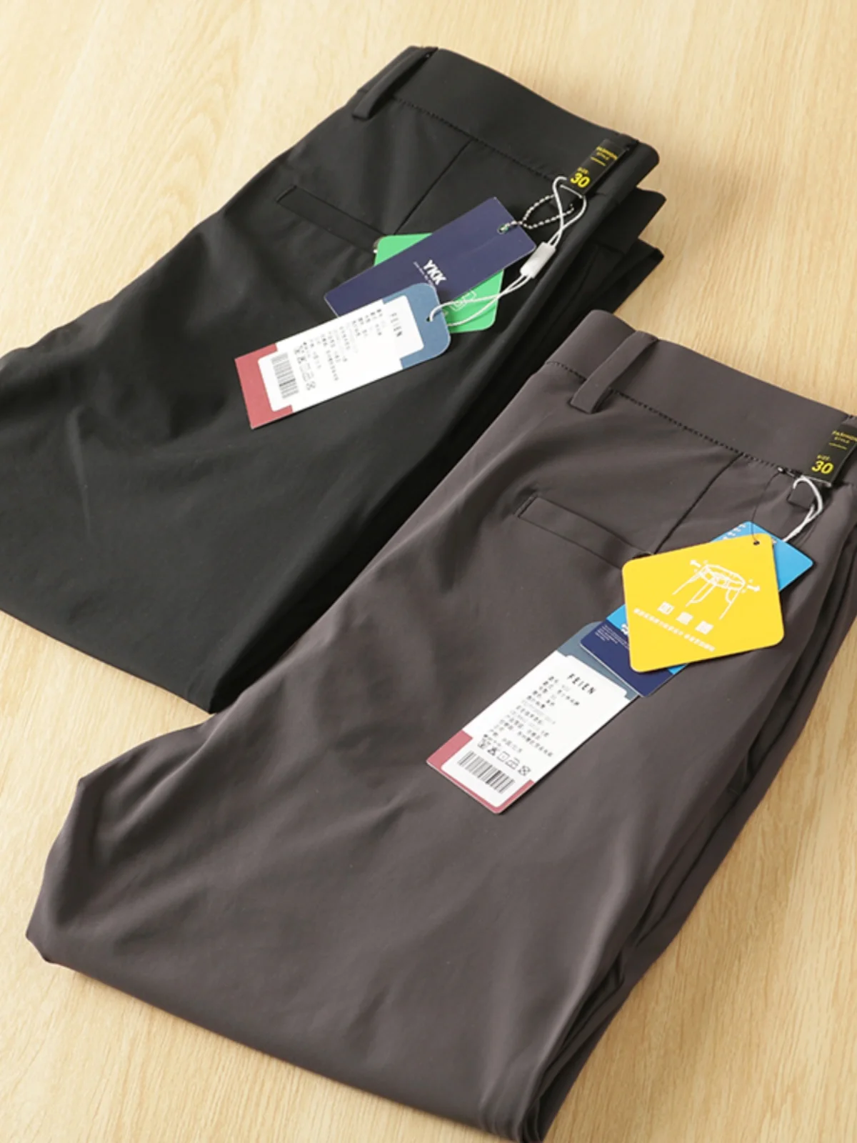 Nylon Ice Silk Qui Dry Four Directional Stretch Men's Spring Summer Thin Straight Leg Casual Long Pants
Nylon Ice Silk Qui Dry Four Directional Stretch Men's Spring Summer Thin Straight Leg Casual Long Pants