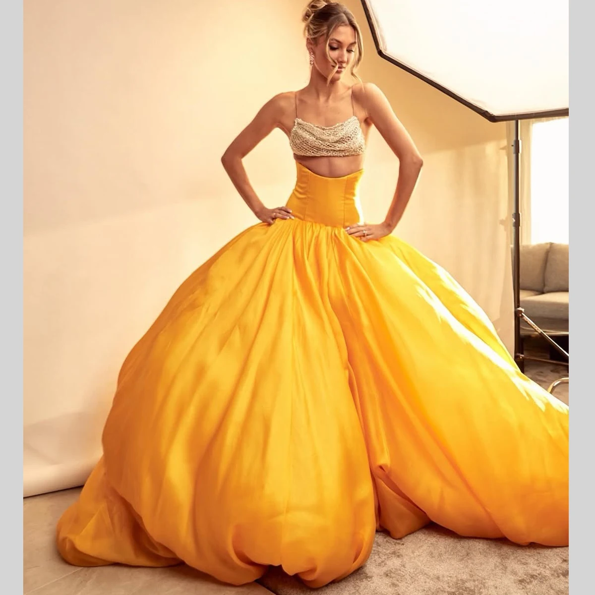 Luxury Ball Gown Gold Yellow Long Evening Skirt High Waist Pleated Taffeta Prom Maxi Skirt Personalized Wide Waist Formal Skirts
Luxury Ball Gown Gold Yellow Long Evening Skirt High Waist Pleated Taffeta Prom Maxi Skirt Personalized Wide Waist Formal Skirts