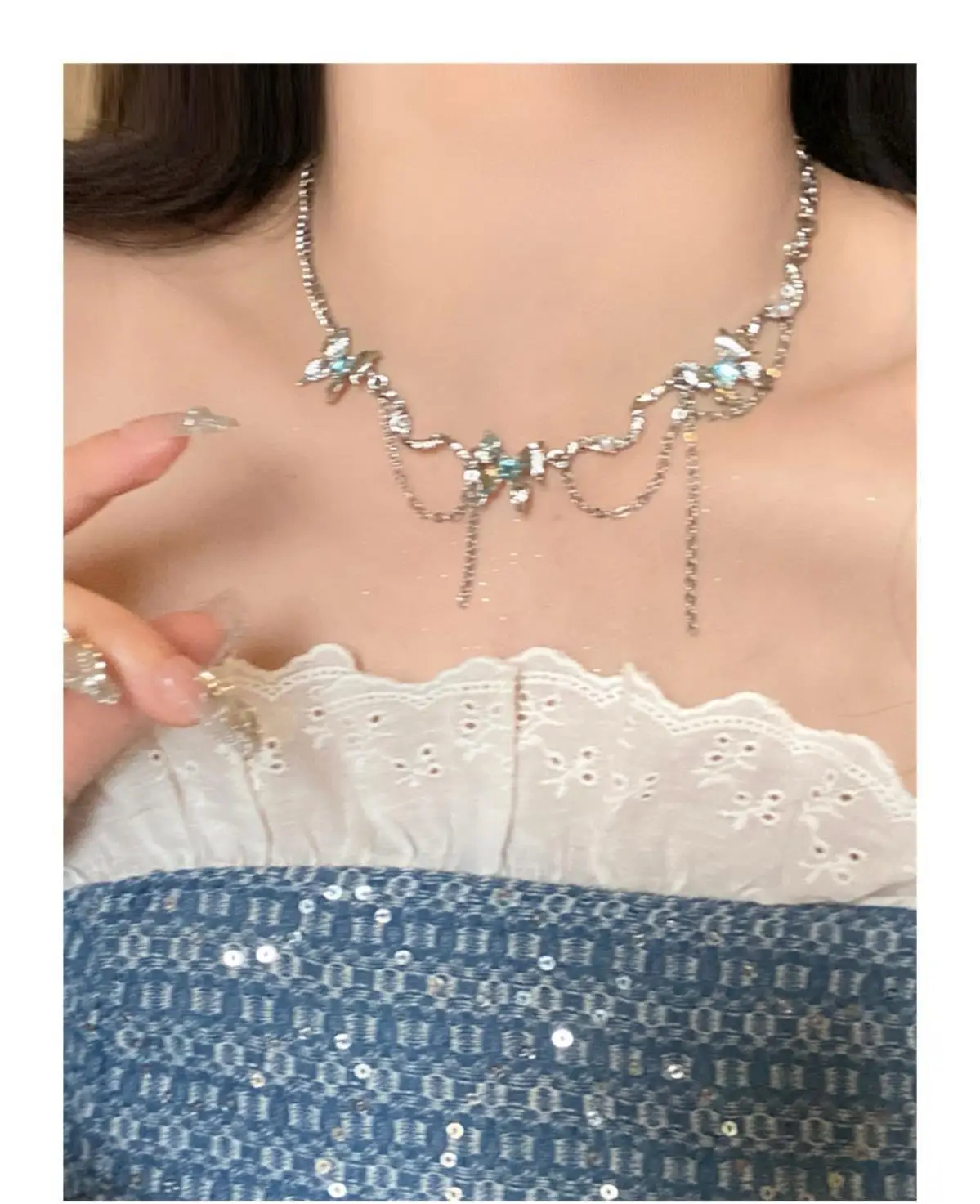 Glacier butterfly tassel splicing necklace ins student niche personality advanced 2024 new light luxury necklace accessories
Glacier butterfly tassel splicing necklace ins student niche personality advanced 2024 new light luxury necklace accessories