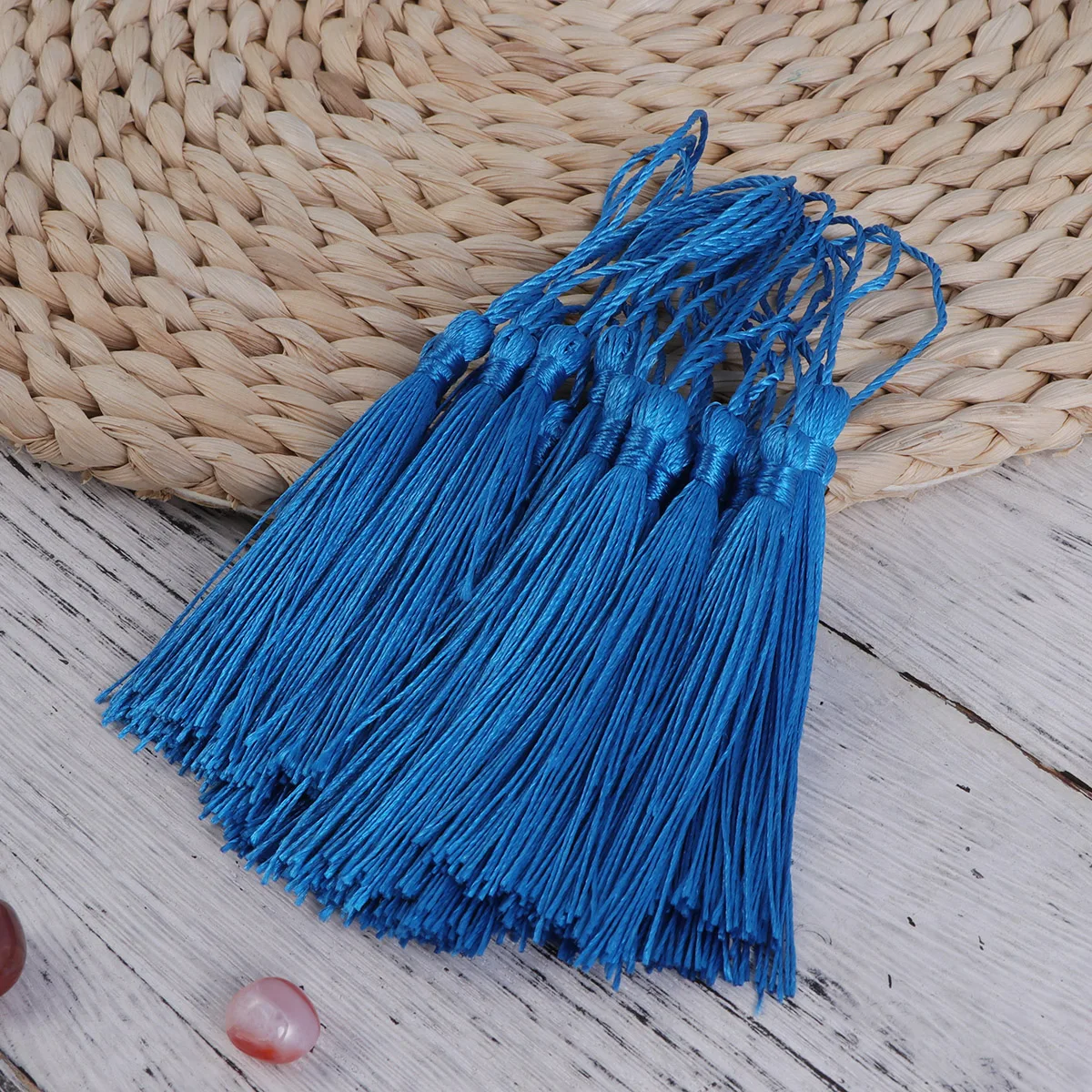 20pcs Diy Handmade Sky-Blue Tassels Jewelry Earring Bracelet Souvenir Bookmark Keychain Decorative Accessories Craft Gift
20pcs Diy Handmade Sky-Blue Tassels Jewelry Earring Bracelet Souvenir Bookmark Keychain Decorative Accessories Craft Gift
