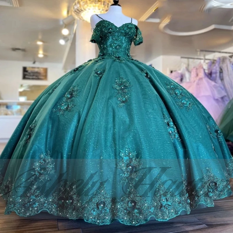 Элегантное мексиканское изумрудно-зеленое платье Quinceanera, бальное платье с цветочной аппликацией на шнуровке, женское платье для выпускного вечера, дня рождения, Vestido 15.
Элегантное мексиканское изумрудно-зеленое платье Quinceanera, бальное платье с цветочной аппликацией на шнуровке, женское платье для выпускного вечера, дня рождения, Vestido 15.