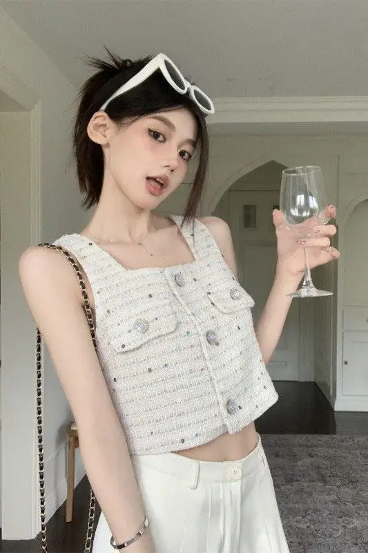 Small Fragrance Style Square Collar Bead Piece Thick Flower Woven Vest Vest Women New Short Retro Loose Horse Clip
Small Fragrance Style Square Collar Bead Piece Thick Flower Woven Vest Vest Women New Short Retro Loose Horse Clip