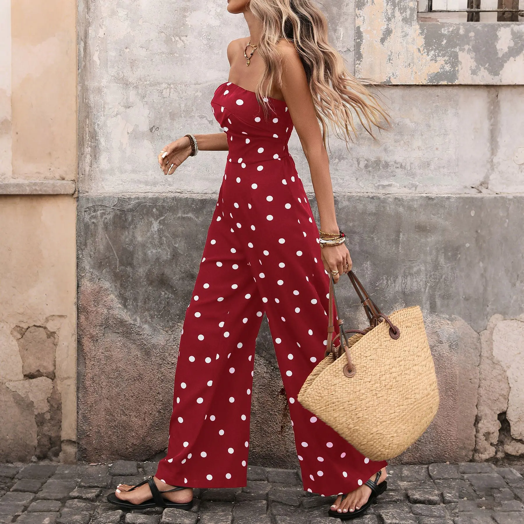 Women's Polka Dot Strapless Tube Top Jumpsuit High Waist Wide Leg Palazzo Pants Casual Loose Fit Elegant Fashion Romper Jumpsuit
Women's Polka Dot Strapless Tube Top Jumpsuit High Waist Wide Leg Palazzo Pants Casual Loose Fit Elegant Fashion Romper Jumpsuit