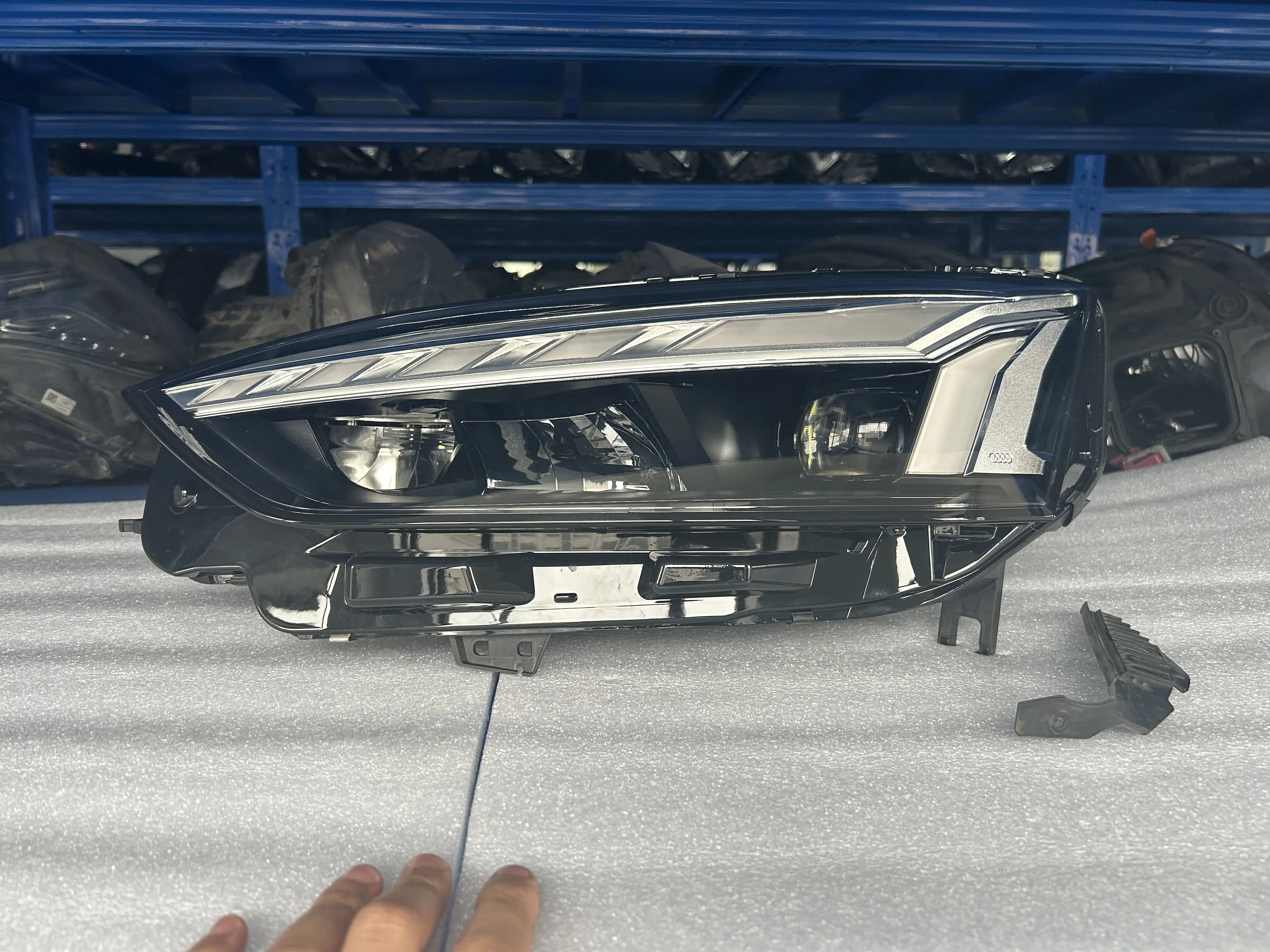 Оригинальные Фары 2020 2021 2022 2023 2024 для автомобилей A5, лампа для автомобиля, система освещения H4 H11 H7, автомобильные фары для A5
Оригинальные Фары 2020 2021 2022 2023 2024 для автомобилей A5, лампа для автомобиля, система освещения H4 H11 H7, автомобильные фары для A5