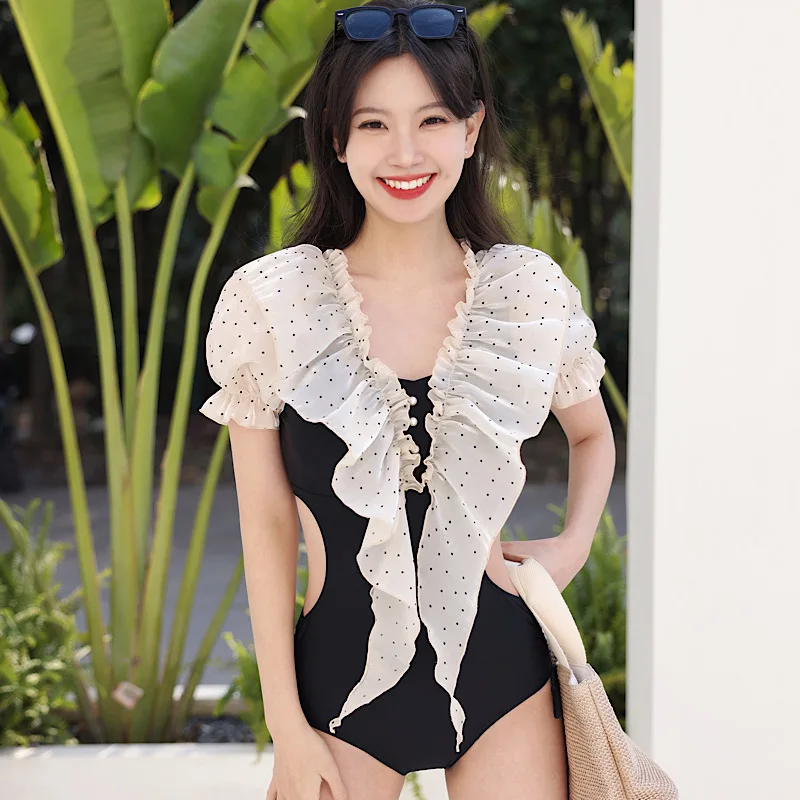 Korean Academy Style Retro Fairy Fan Lace Shows Slim Ins Network Red One Piece Hot Spring Swimwear Female 2023 New
Korean Academy Style Retro Fairy Fan Lace Shows Slim Ins Network Red One Piece Hot Spring Swimwear Female 2023 New