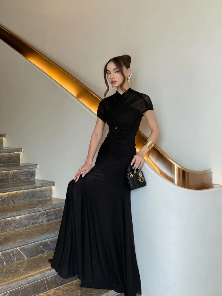 Элегантные роскошные вечерние платья в Дубае, черное платье русалки для выпускного вечера длиной до пола, элегантные платья mujer para fiesta de noche 2025
Элегантные роскошные вечерние платья в Дубае, черное платье русалки для выпускного вечера длиной до пола, элегантные платья mujer para fiesta de noche 2025