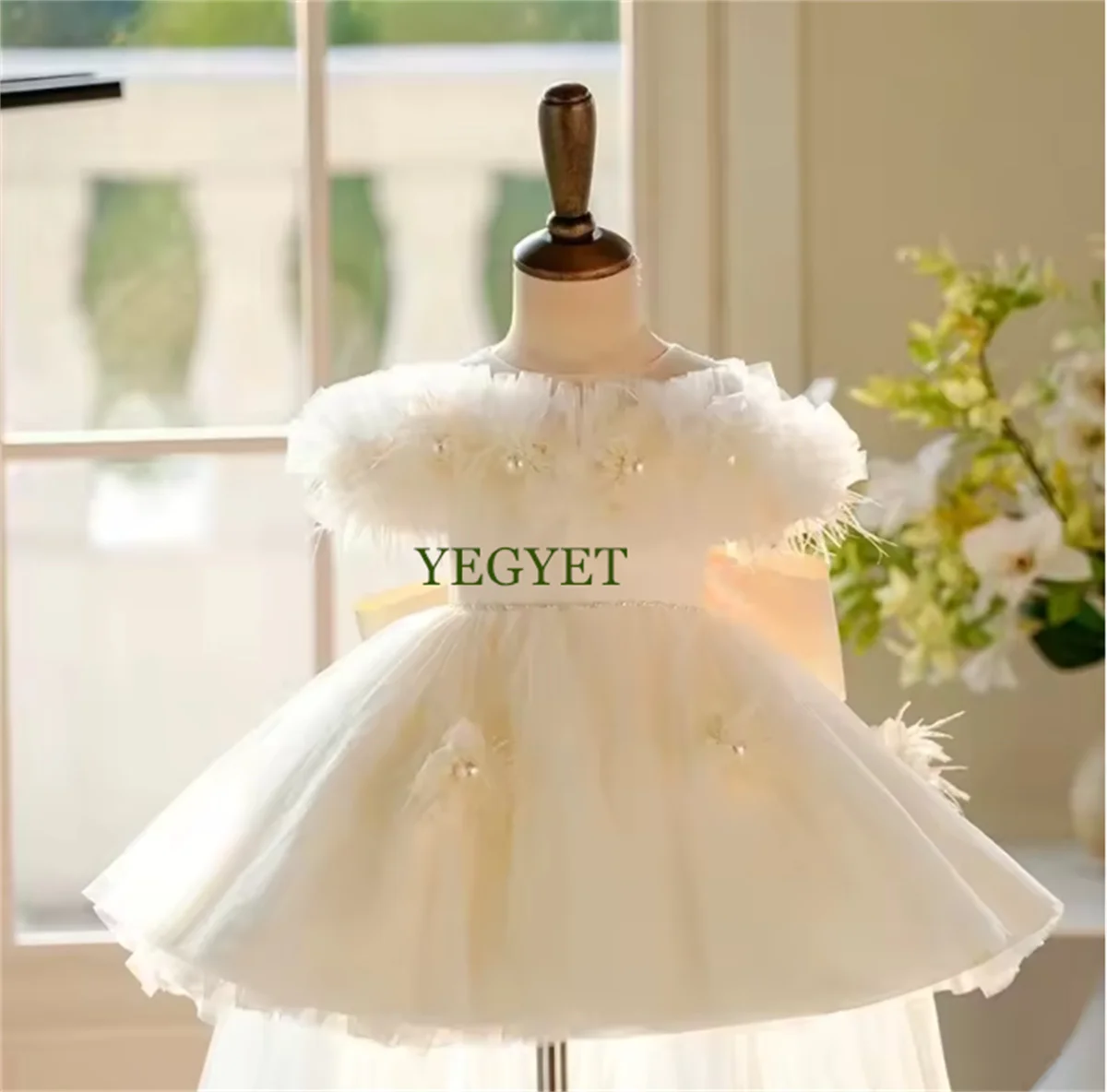 CustomizedElegant Chamapgne Flower Girl Dress with Bow Pearls Princess Toddler Kid Wedding 1st Birthday Pageant Party Gown
CustomizedElegant Chamapgne Flower Girl Dress with Bow Pearls Princess Toddler Kid Wedding 1st Birthday Pageant Party Gown
