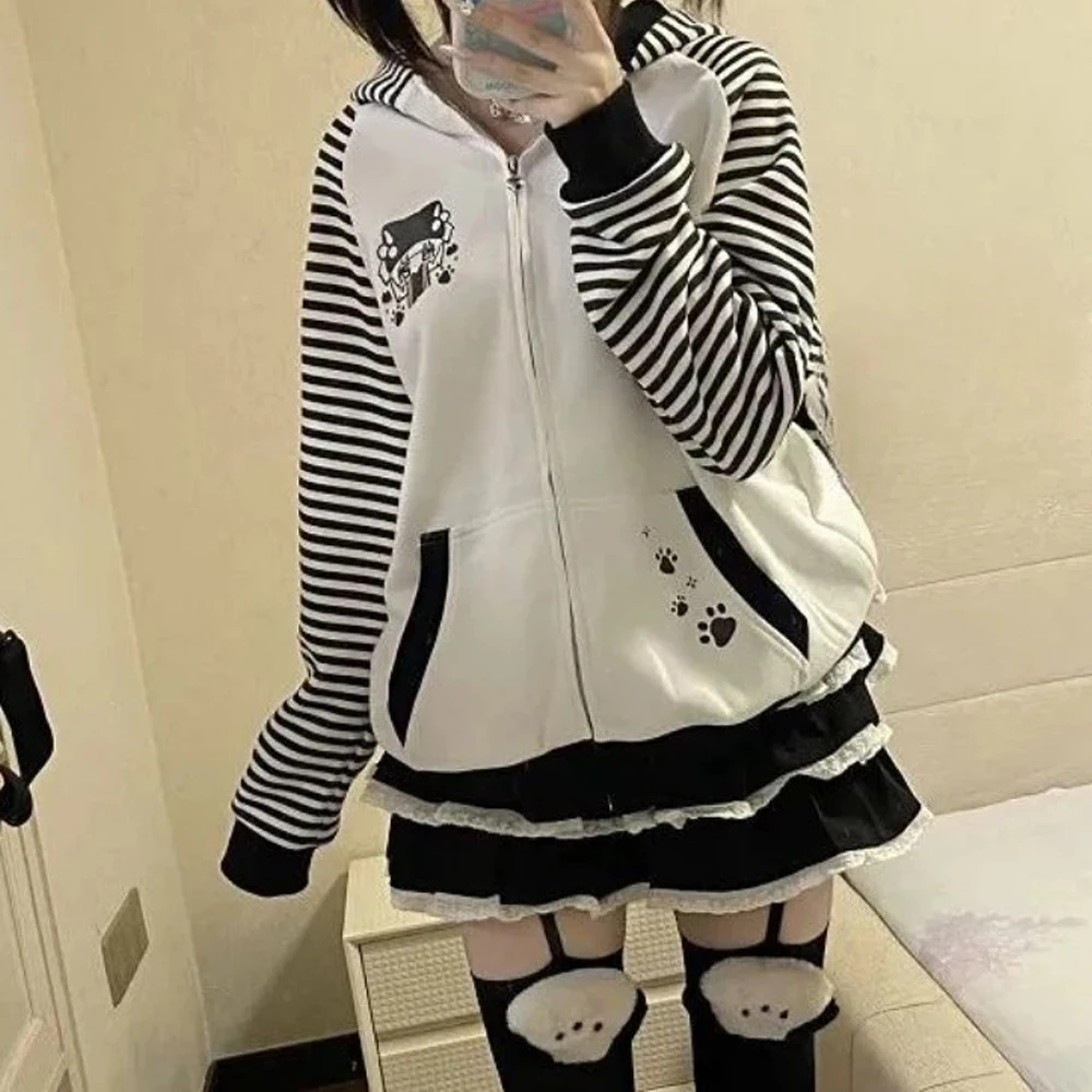 90s Japanese Striped Print Patchwork Hooded Tops Streetwear Oversized Y2k Aesthetic Autumn Hoody Women Grunge Cartoon Sweatshirt
90s Japanese Striped Print Patchwork Hooded Tops Streetwear Oversized Y2k Aesthetic Autumn Hoody Women Grunge Cartoon Sweatshirt