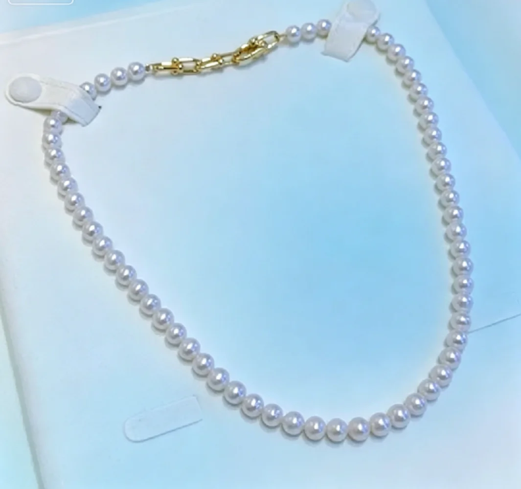 Gorgeous necklace AAAA 6-7mm natural Japanese white pearl necklace 16in * 18in/925s
Gorgeous necklace AAAA 6-7mm natural Japanese white pearl necklace 16in * 18in/925s
