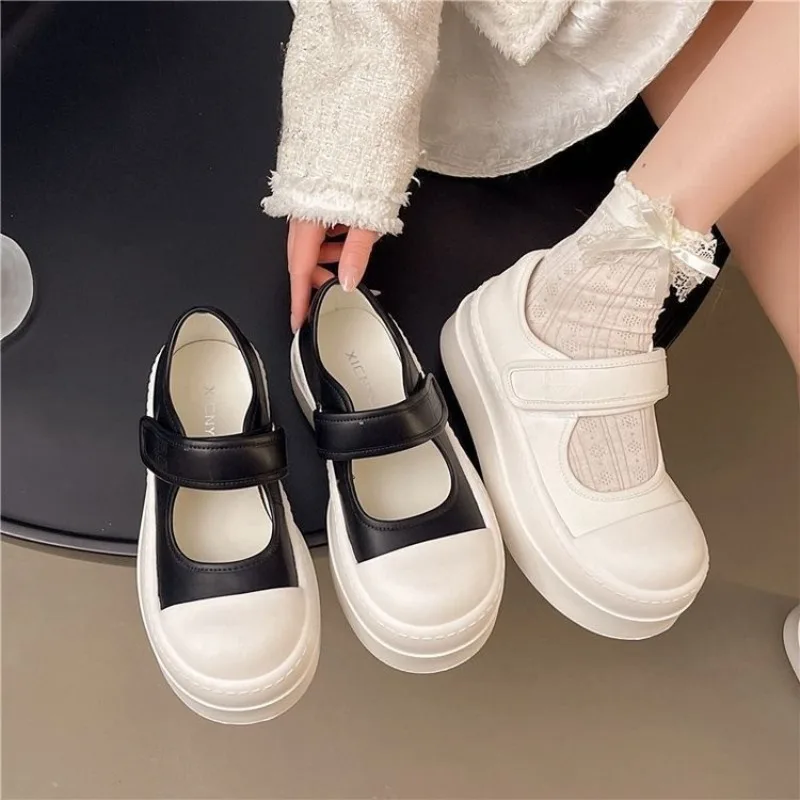 Новая униформа, парусиновая обувь, женская обувь в гонконгском стиле, нишевая обувь в стиле ретро с большой головкой, студенческая женская обувь в студенческом стиле
Новая униформа, парусиновая обувь, женская обувь в гонконгском стиле, нишевая обувь в стиле ретро с большой головкой, студенческая женская обувь в студенческом стиле