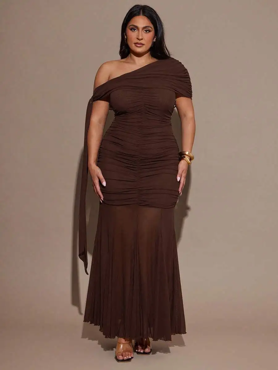 Elegant Plus Size One Shoulder Ruched Maxi Dress Brown
Elegant Plus Size One Shoulder Ruched Maxi Dress Brown