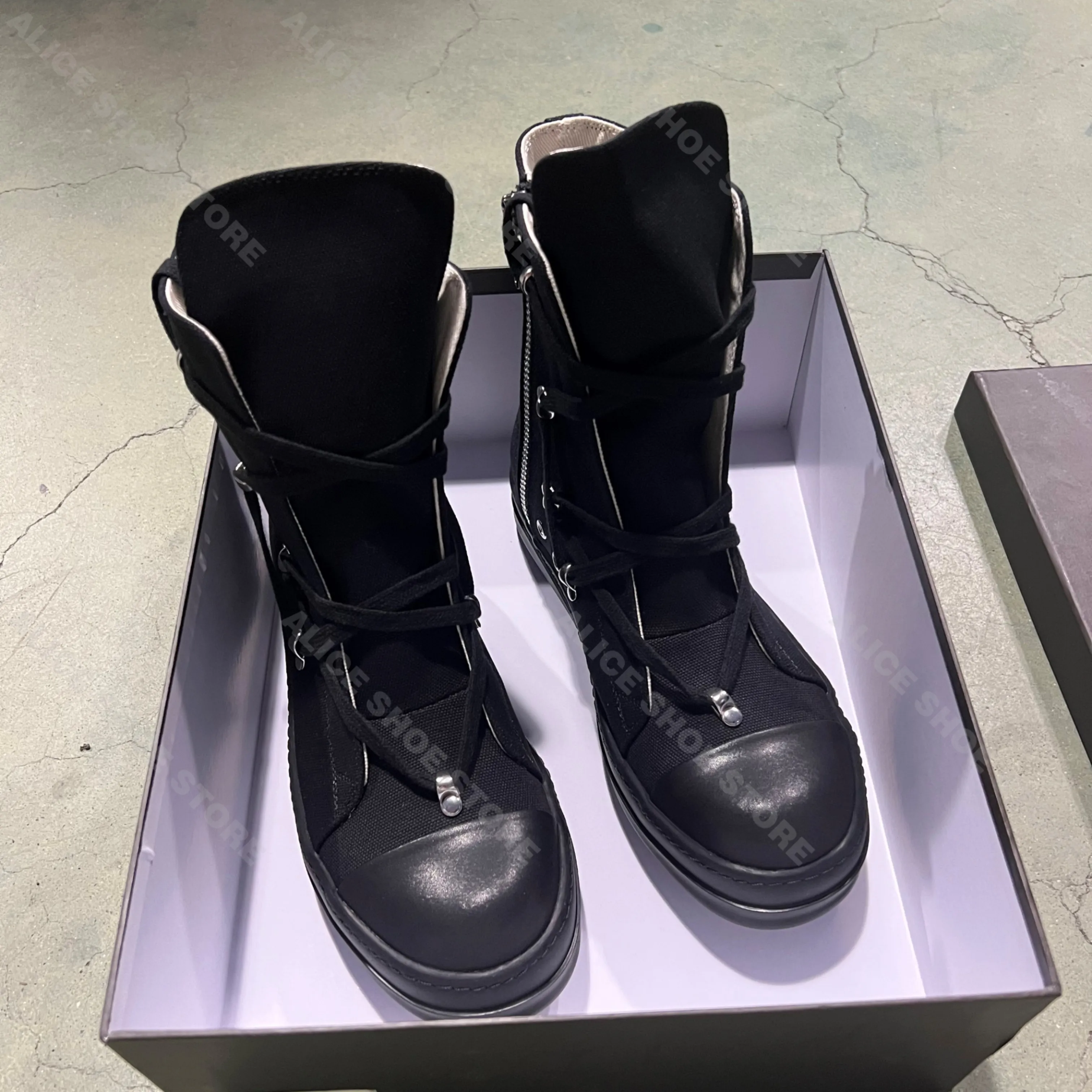 Designer Pentagram Women Ankle Boot Men Trainer Casual Canvas High Top Shoe Black ricks Zipper owens Platform Flat Sneaker
Designer Pentagram Women Ankle Boot Men Trainer Casual Canvas High Top Shoe Black ricks Zipper owens Platform Flat Sneaker