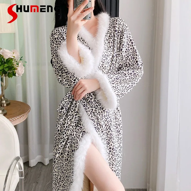 Autumn Winter Women's Leopard Print Pajamas Long Sleeve High End Long Nightgown Robes Female Japanese Velvet Homewear Robes
Autumn Winter Women's Leopard Print Pajamas Long Sleeve High End Long Nightgown Robes Female Japanese Velvet Homewear Robes