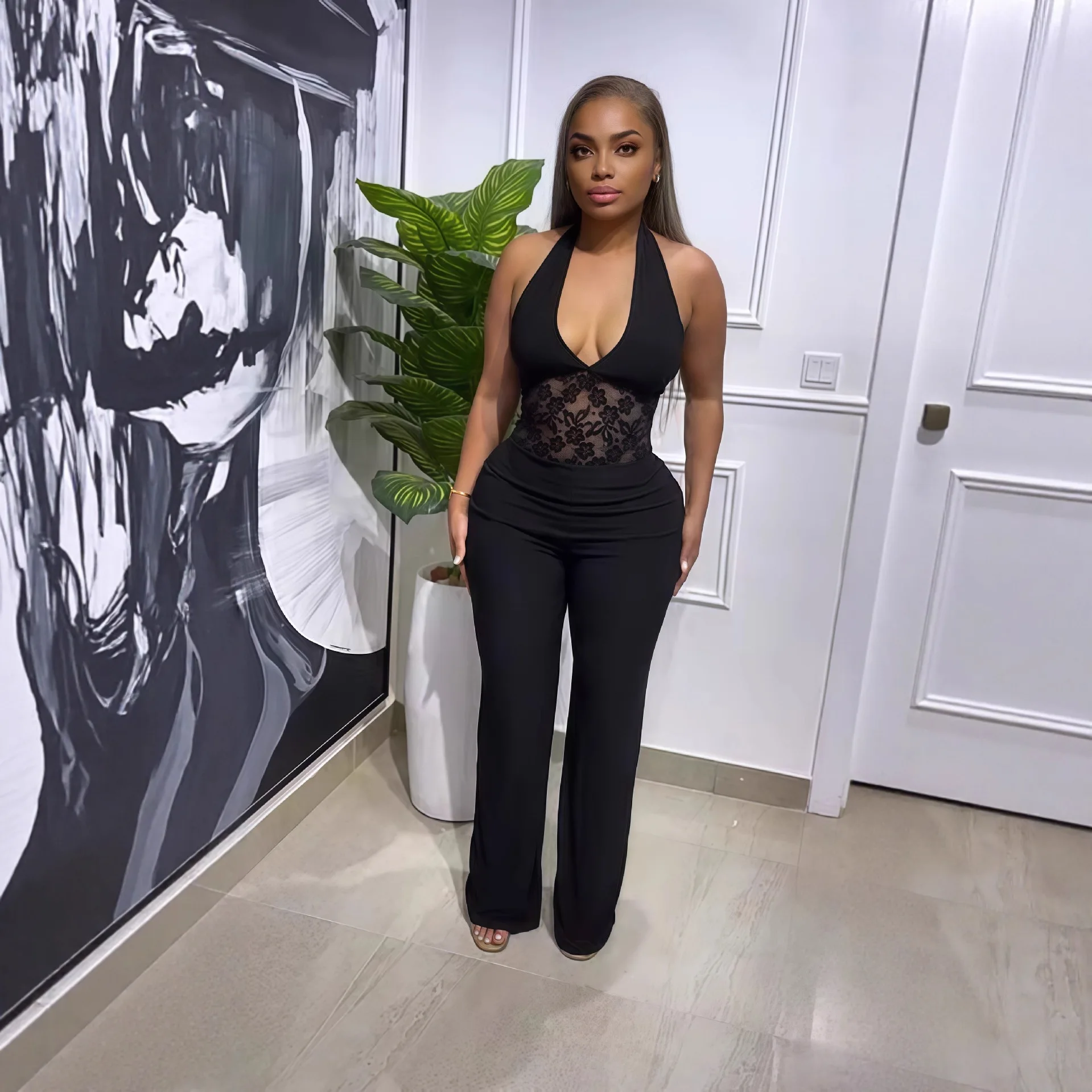 Women's 2026 Autumn New Solid Color Sleeveless Deep V-Neck Halter Neck Backless Patchwork Long Jumpsuit
Women's 2026 Autumn New Solid Color Sleeveless Deep V-Neck Halter Neck Backless Patchwork Long Jumpsuit