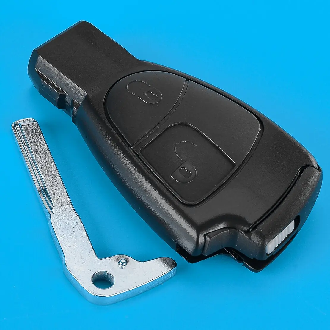 Корпус смарт-ключа с 2 кнопками, чехол для ключа, подходит для Mercedes Benz W168 W202 W203 W208 W210 W211
Корпус смарт-ключа с 2 кнопками, чехол для ключа, подходит для Mercedes Benz W168 W202 W203 W208 W210 W211