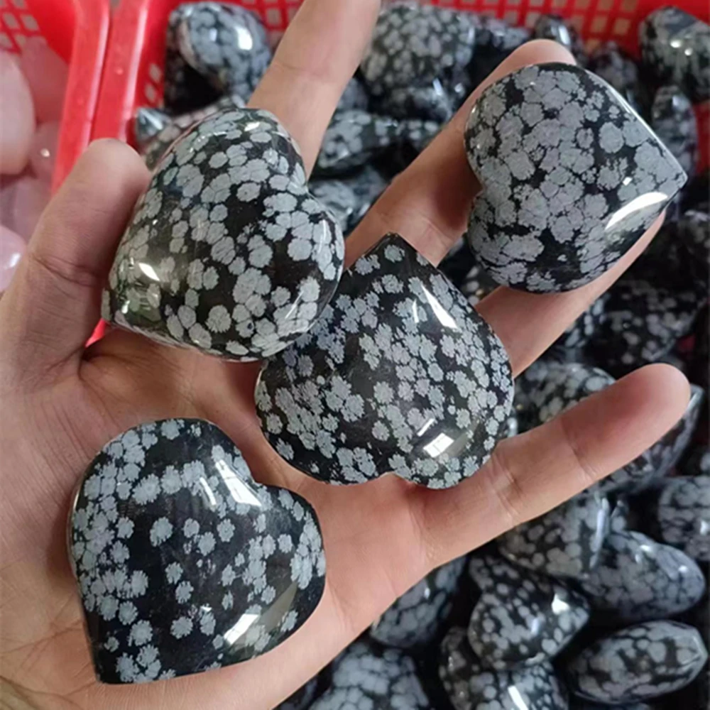 Natural Snow Flake Obsidian Heart Shape Crystal Carving Healing StonesCrystal Heart Energy Gemstone Home Decoration
Natural Snow Flake Obsidian Heart Shape Crystal Carving Healing StonesCrystal Heart Energy Gemstone Home Decoration