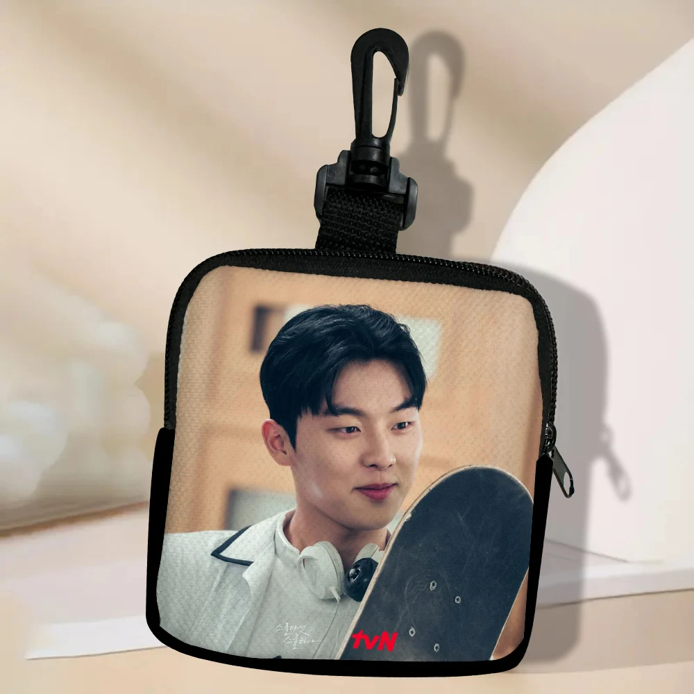 Choi Hyun Wook Flower Pattern Printing Large Capacity Coin Wallet, Digital Printing Coin Wallet Storage Bag 3.3
Choi Hyun Wook Flower Pattern Printing Large Capacity Coin Wallet, Digital Printing Coin Wallet Storage Bag 3.3