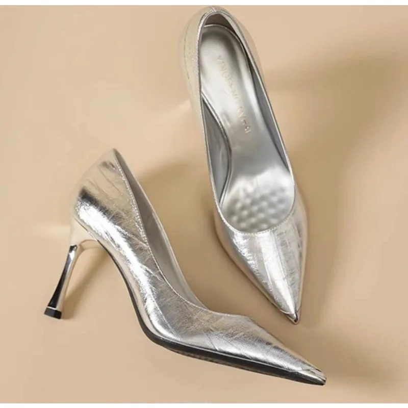 Элегантные туфли-лодочки на шпильке для женщин, летние босоножки-стилето 2026, сексуальный тонкий каблук, подходят для банкетных платьев
Элегантные туфли-лодочки на шпильке для женщин, летние босоножки-стилето 2026, сексуальный тонкий каблук, подходят для банкетных платьев