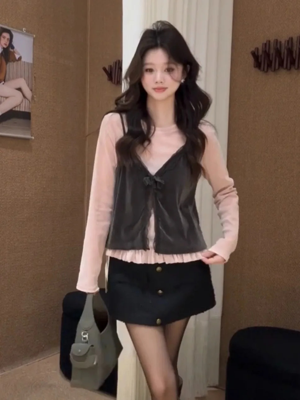 Ele Lace Strap Vest Layered Ruffle T-irt Base Soft Sle Two-Piece Set Women Spring round Ne ort Svel Top
Ele Lace Strap Vest Layered Ruffle T-irt Base Soft Sle Two-Piece Set Women Spring round Ne ort Svel Top