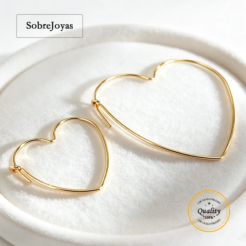 14K Gold Filled Heart-Shaped Hoop Earrings Boho Women's Gold Jewelry Fashionable Hoop Earrings Brincos Pendientes Oorbellen
14K Gold Filled Heart-Shaped Hoop Earrings Boho Women's Gold Jewelry Fashionable Hoop Earrings Brincos Pendientes Oorbellen