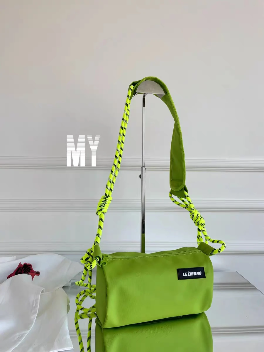 Fashion Women Casual Korean Trend Small Square Bag Unisex Versatile Soft Street Style Shoulder Cross Body Pack Phone Purse Green
Fashion Women Casual Korean Trend Small Square Bag Unisex Versatile Soft Street Style Shoulder Cross Body Pack Phone Purse Green