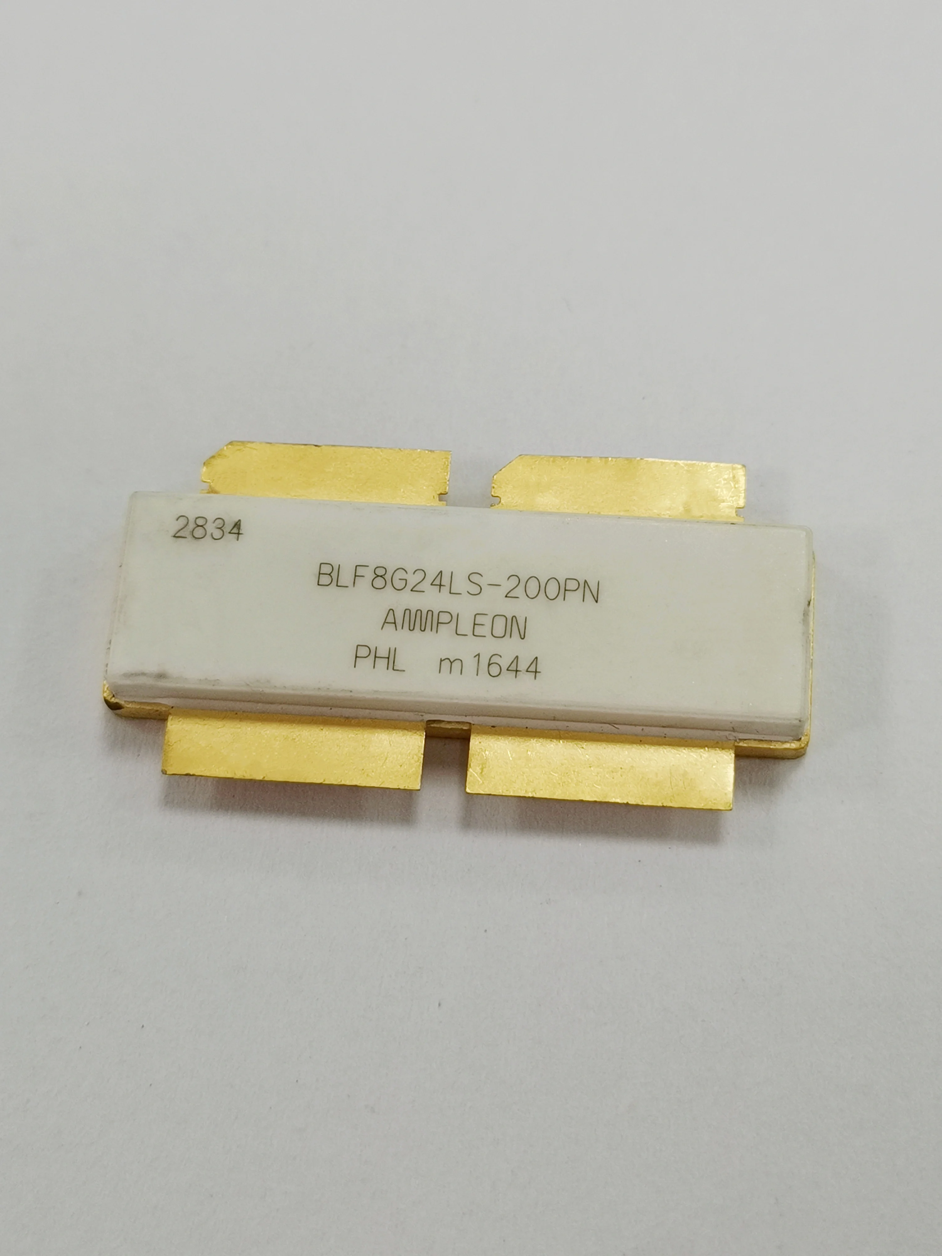BLF8G24LS-200PN цена на 1 единицу, без налога ВЧ-лампы, радиочастотный ламповый усилитель, резистор модуля RF и конденсатор
BLF8G24LS-200PN цена на 1 единицу, без налога ВЧ-лампы, радиочастотный ламповый усилитель, резистор модуля RF и конденсатор