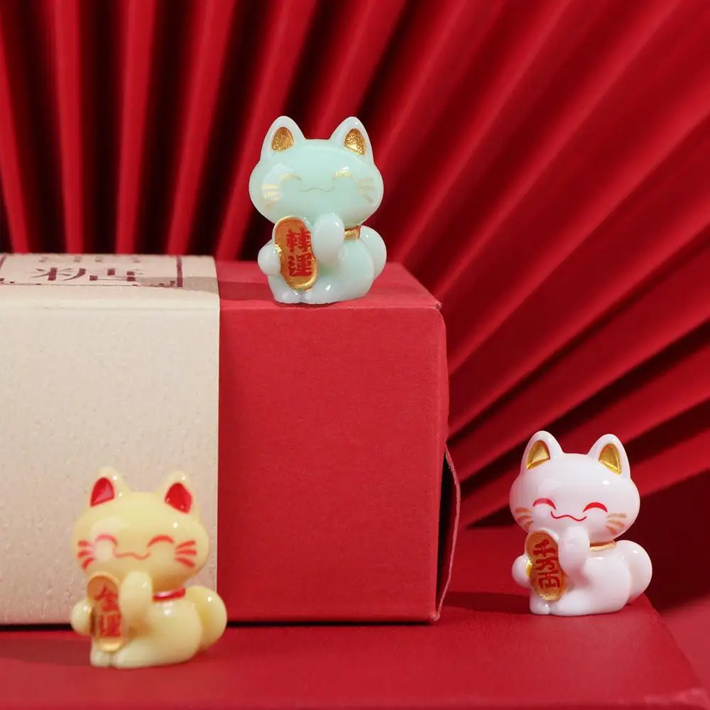 Home Decor Cartoon Lucky Cat Statue Creative Exquisite Lucky Cat Figurine Cute Animal Model Miniatures Living Room Entrance
Home Decor Cartoon Lucky Cat Statue Creative Exquisite Lucky Cat Figurine Cute Animal Model Miniatures Living Room Entrance