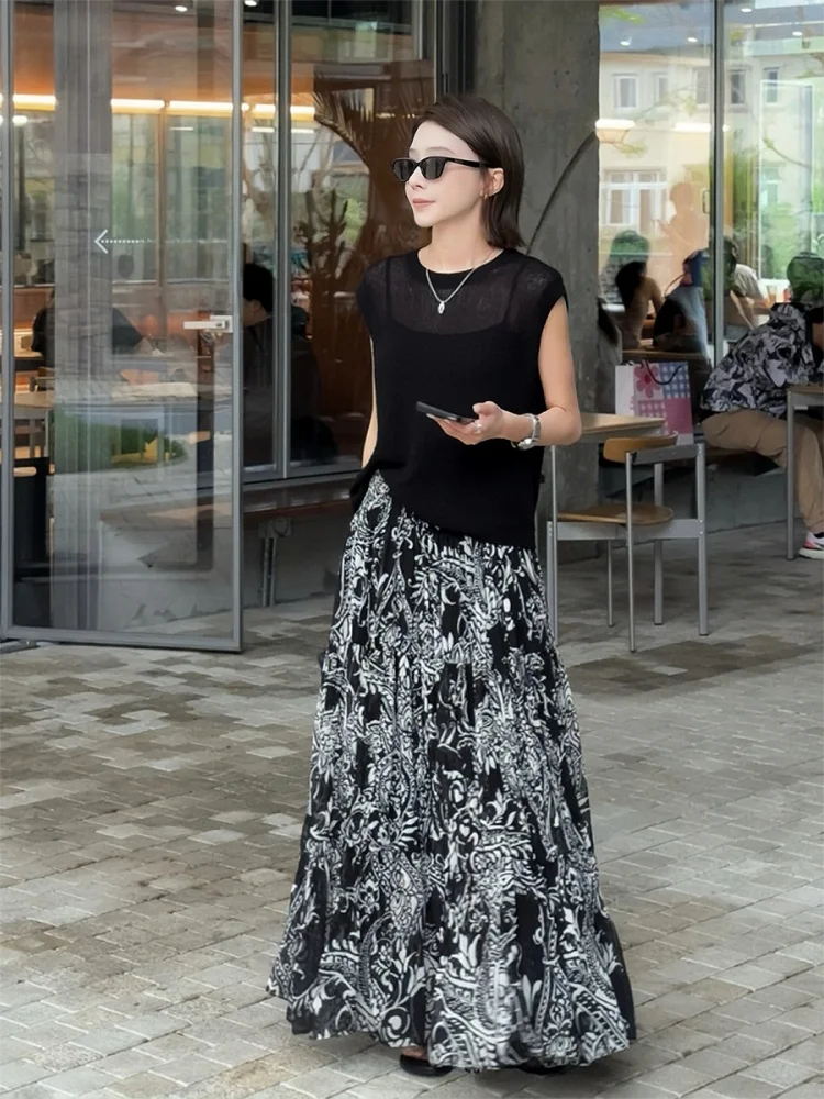 Юбка Ele Bla с цветочным принтом от Zhou для женщин, плиссированная юбка трапециевидной формы со средней талией, летний сезон
Юбка Ele Bla с цветочным принтом от Zhou для женщин, плиссированная юбка трапециевидной формы со средней талией, летний сезон