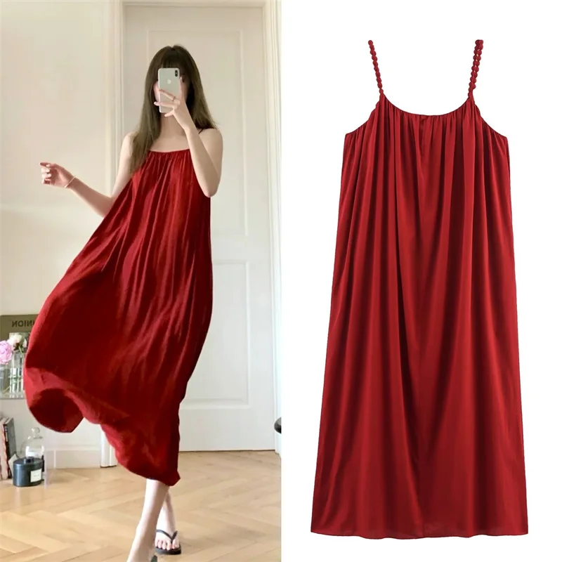 Women's Dresses New Summer 2025 Red Suspender Midi Dress Beaded Decoration Design Sexy Fashion Casual Personality
Women's Dresses New Summer 2025 Red Suspender Midi Dress Beaded Decoration Design Sexy Fashion Casual Personality