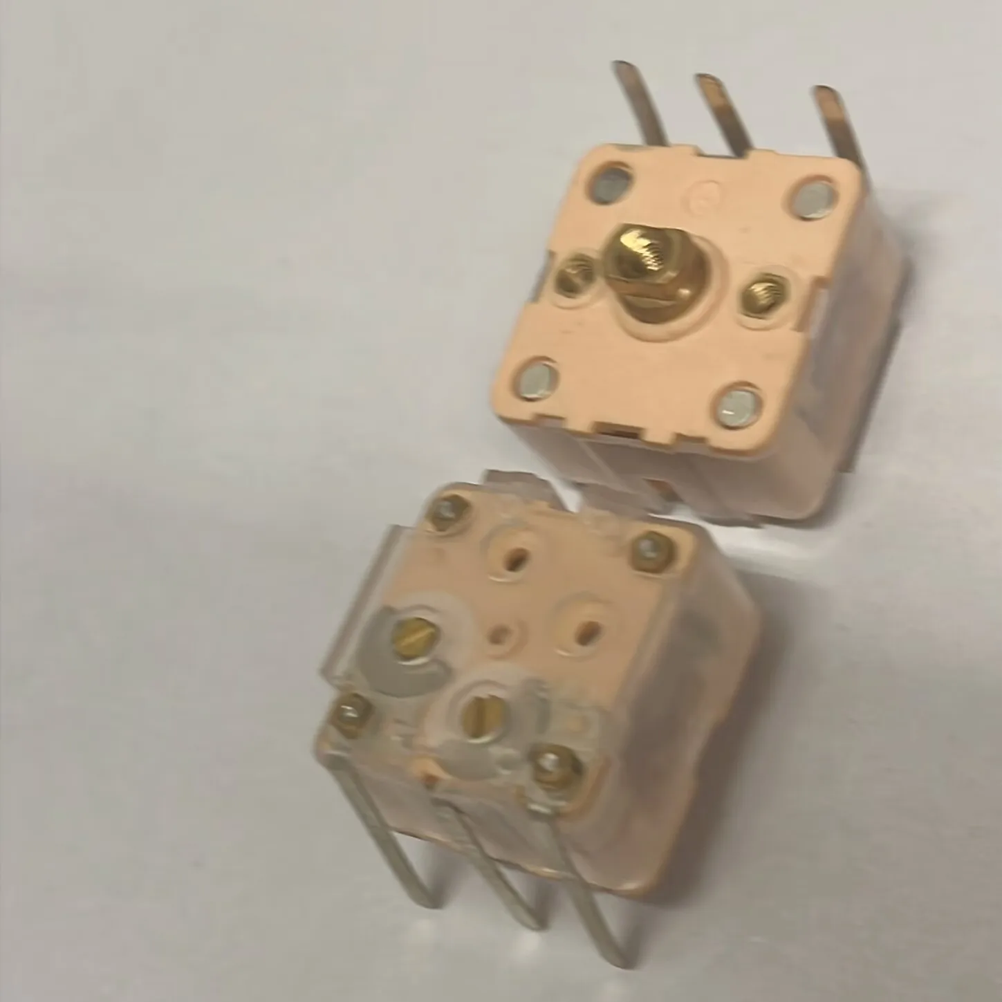 5PCS 223P Radio Dual Gang Capacitor Radio Variable Capacitor Adjustable Tuning Capacitor
5PCS 223P Radio Dual Gang Capacitor Radio Variable Capacitor Adjustable Tuning Capacitor