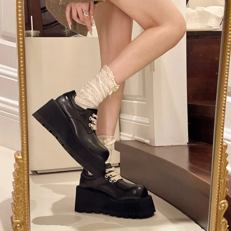 Thick Bottom Casual Leather Shoes Women's 2026 New Autumn Retro Lace up Big Head Platform Heightening Shoes
Thick Bottom Casual Leather Shoes Women's 2026 New Autumn Retro Lace up Big Head Platform Heightening Shoes