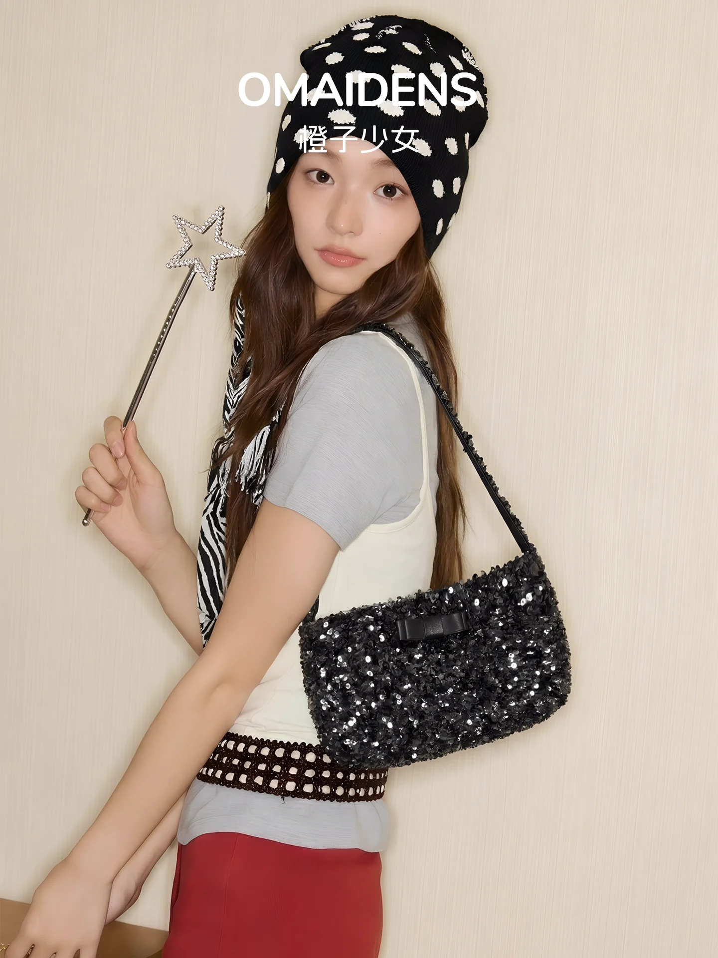 Shiny Sequin Underarm Evening Bag for Women New 2026 Orange Girl Korean Retro Style Small Square Luxury Tote Handbag
Shiny Sequin Underarm Evening Bag for Women New 2026 Orange Girl Korean Retro Style Small Square Luxury Tote Handbag
