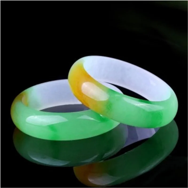 Natural Emerald Hand-carved Wide Bracelet Fashion Boutique Jewelry Women's Emerald Floating Flower Flat Bracelet Gift
Natural Emerald Hand-carved Wide Bracelet Fashion Boutique Jewelry Women's Emerald Floating Flower Flat Bracelet Gift